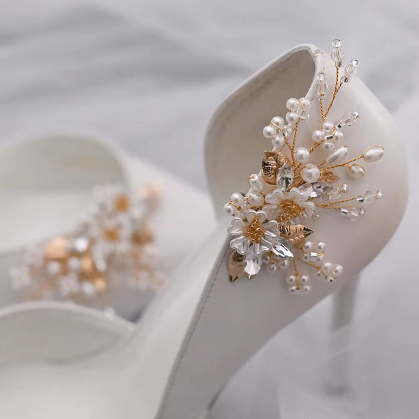 Elegant Crystal &amp; Pearl Bridal Shoe Clips (9.5cm x 6.5cm)