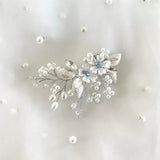 Elegant Crystal &amp; Pearl Bridal Shoe Clips (9.5cm x 6.5cm)