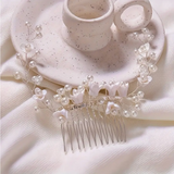 Floral Pearl Bridal Hair Comb – Delicate Wedding Hairpiece in Silver or Gold (15cm)